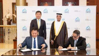 سعود بن صقر يشهد توقيع اتفاقية بين "راكز" و"تي إتش آي القابضة" لإنشاء مجمع صناعي في رأس الخيمة