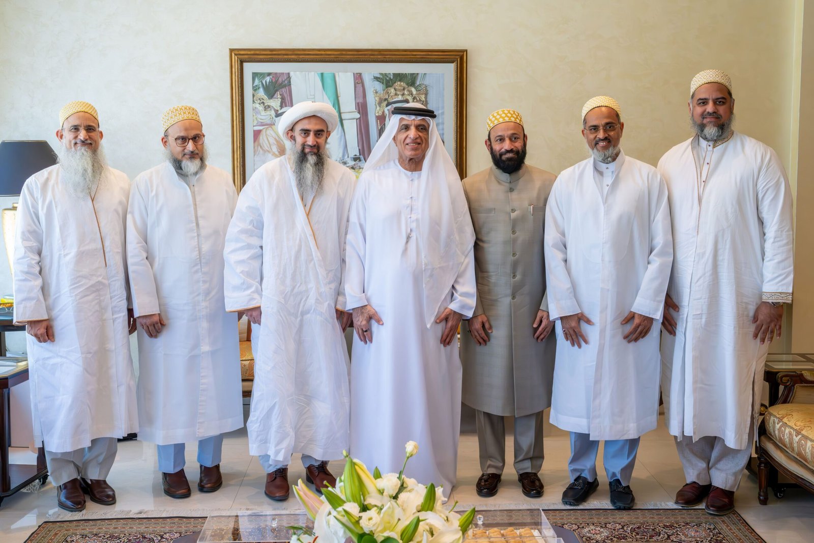 سعود بن صقر يستقبل الأمير حسين برهان الدين نجل سلطان البهرة 1 سعود بن صقر يستقبل الأمير حسين برهان الدين نجل سلطان البهرة