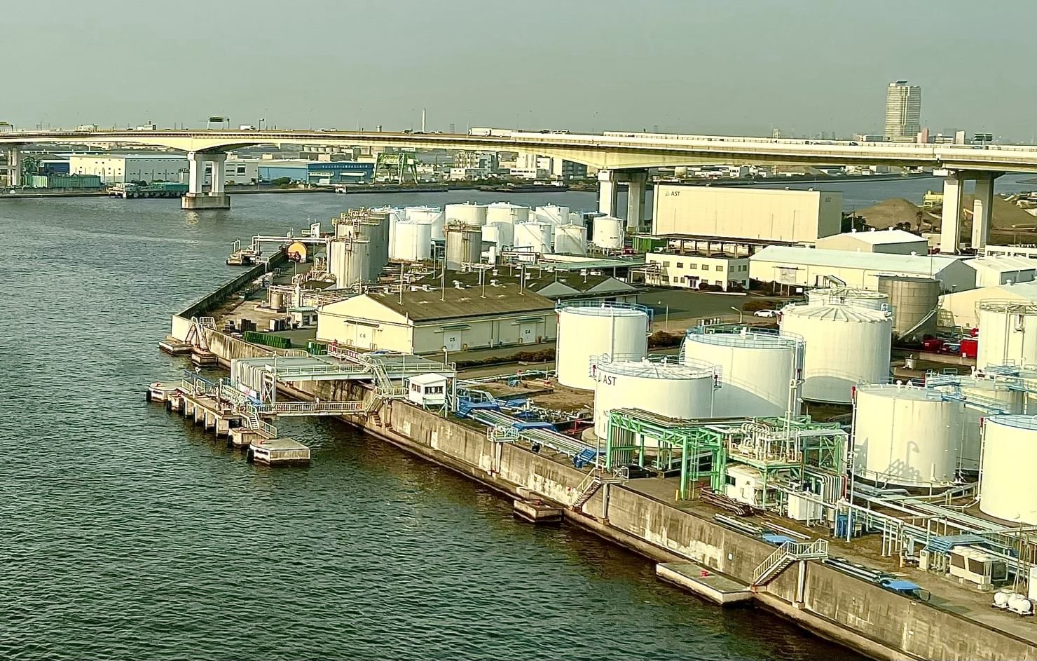 38.4 بالمائة من واردات اليابان النفطية خلال فبراير من الإمارات 1 38.4 بالمائة من واردات اليابان النفطية خلال فبراير من الإمارات