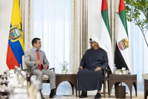 رئيس الدولة ورئيس الإكوادور يبحثان سبل تعزيز العلاقات الثنائية