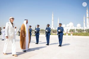 ذياب بن محمد بن زايد يستقبل الحاكمة العامة لأستراليا في واحة الكرامة