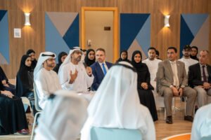 مجلس أم القيوين للشباب يناقش أهمية الرياضة