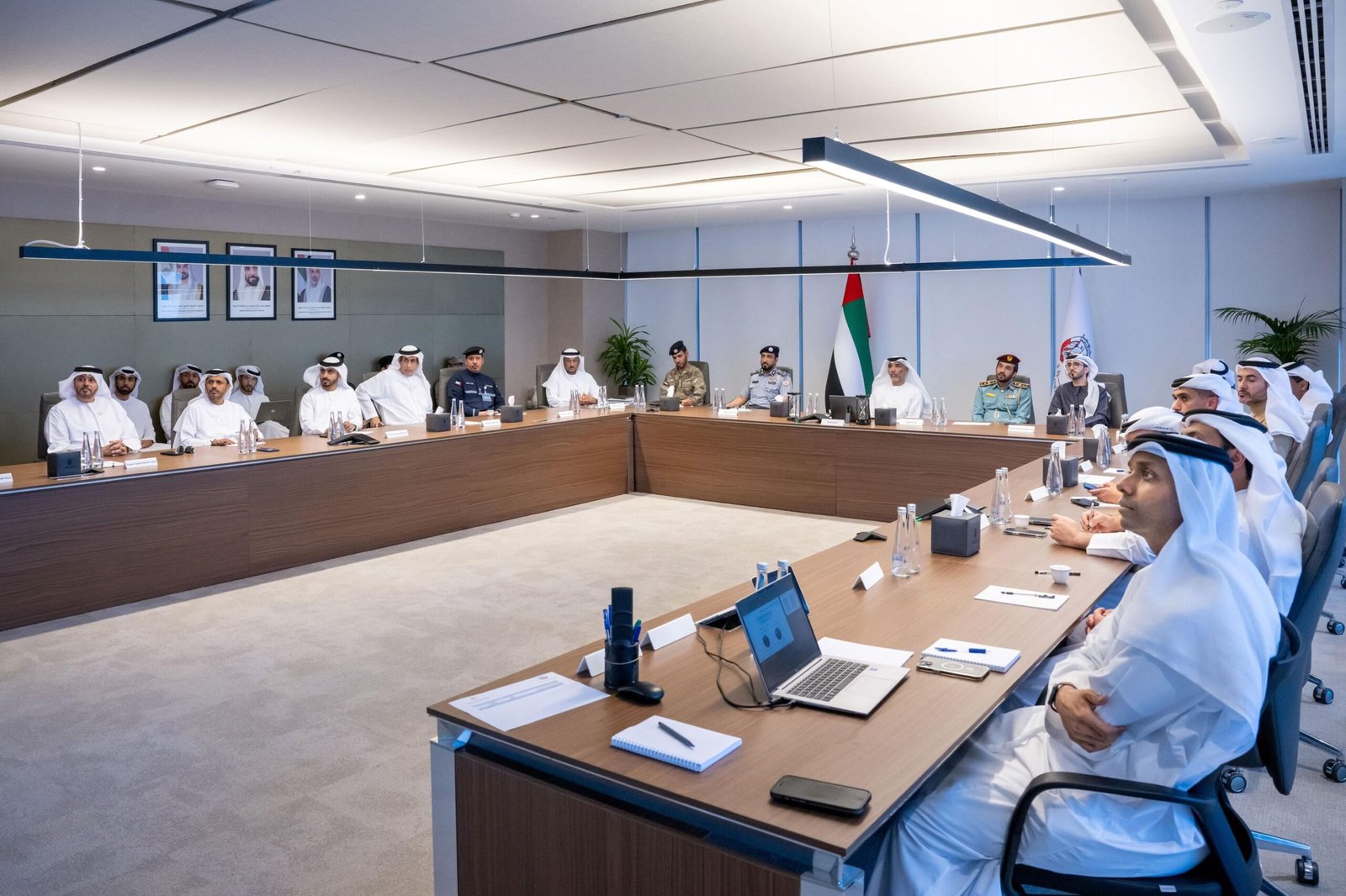 لجنة تنظيم تداول المواد البترولية في أبوظبي تعقد اجتماعها الأول لعام 2025 1 لجنة تنظيم تداول المواد البترولية في أبوظبي تعقد اجتماعها الأول لعام 2025