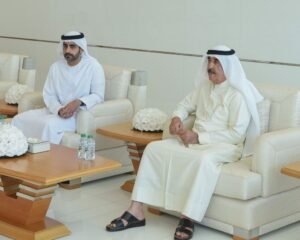 حاكم أم القيوين يتقبل تعازي سالم بن عبدالرحمن القاسمي في وفاة الشيخة حصة بنت حميد الشامسي
