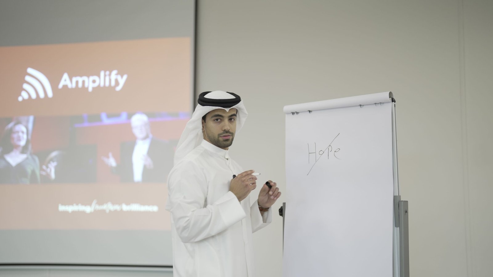 منتسبو برنامج "وثبة "يواصلون رحلتهم القيادية في جامعة إنسياد الفرنسية 1 منتسبو برنامج "وثبة "يواصلون رحلتهم القيادية في جامعة إنسياد الفرنسية