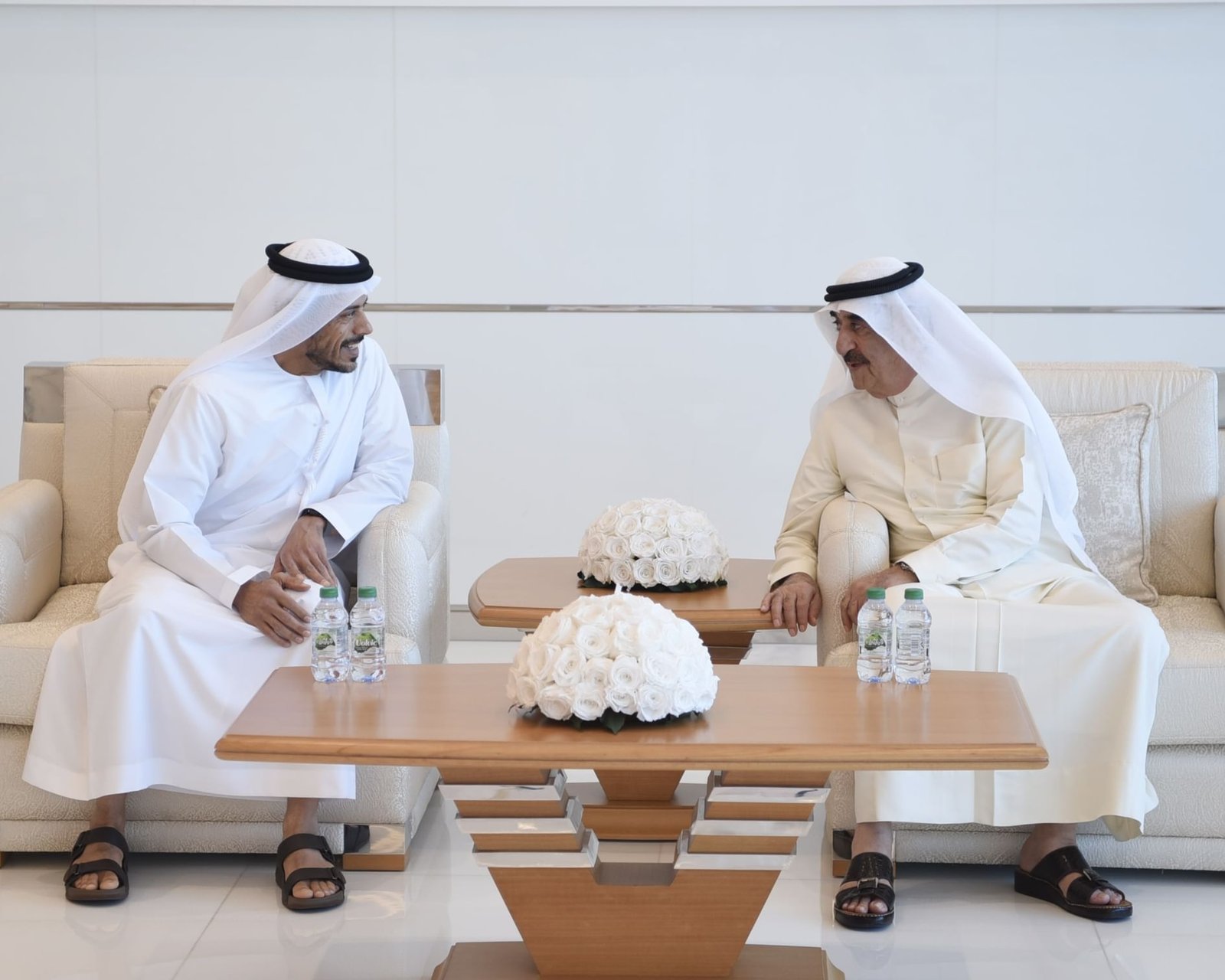 حاكم أم القيوين يتقبل تعازي سلطان بن طحنون وأحمد بن طحنون بوفاة الشيخة حصة بنت حميد بن عبدالرحمن الشامسي 1 حاكم أم القيوين يتقبل تعازي سلطان بن طحنون وأحمد بن طحنون بوفاة الشيخة حصة بنت حميد بن عبدالرحمن الشامسي
