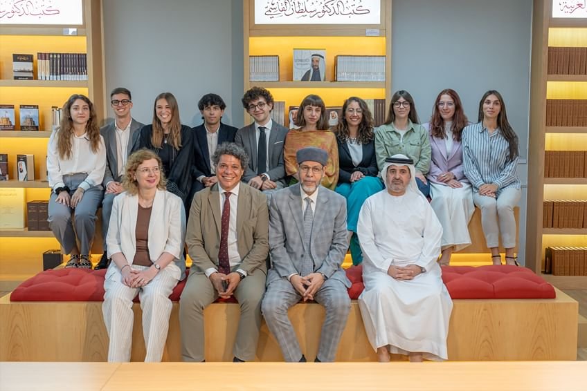 مجمع اللّغة العربيّة بالشّارقة يحتفي بتخريج 11 طالبا وطالبة من إيطاليا تعلموا العربية 1 مجمع اللّغة العربيّة بالشّارقة يحتفي بتخريج 11 طالبا وطالبة من إيطاليا تعلموا العربية