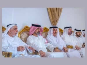 عمار بن حميد يقدم واجب العزاء في وفاة موزة المزروعي