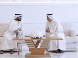 محمد بن راشد يعزي سعود المعلا في وفاة الشيخة حصة بنت حميد بن الشامسي 2 محمد بن راشد يعزي سعود المعلا في وفاة الشيخة حصة بنت حميد بن الشامسي