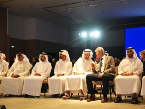 ولي عهد رأس الخيمة يشهد احتفال "مرجان" و"أليك" بتخريج وتوظيف 100 إماراتي ضمن برنامج "ارتقاء"