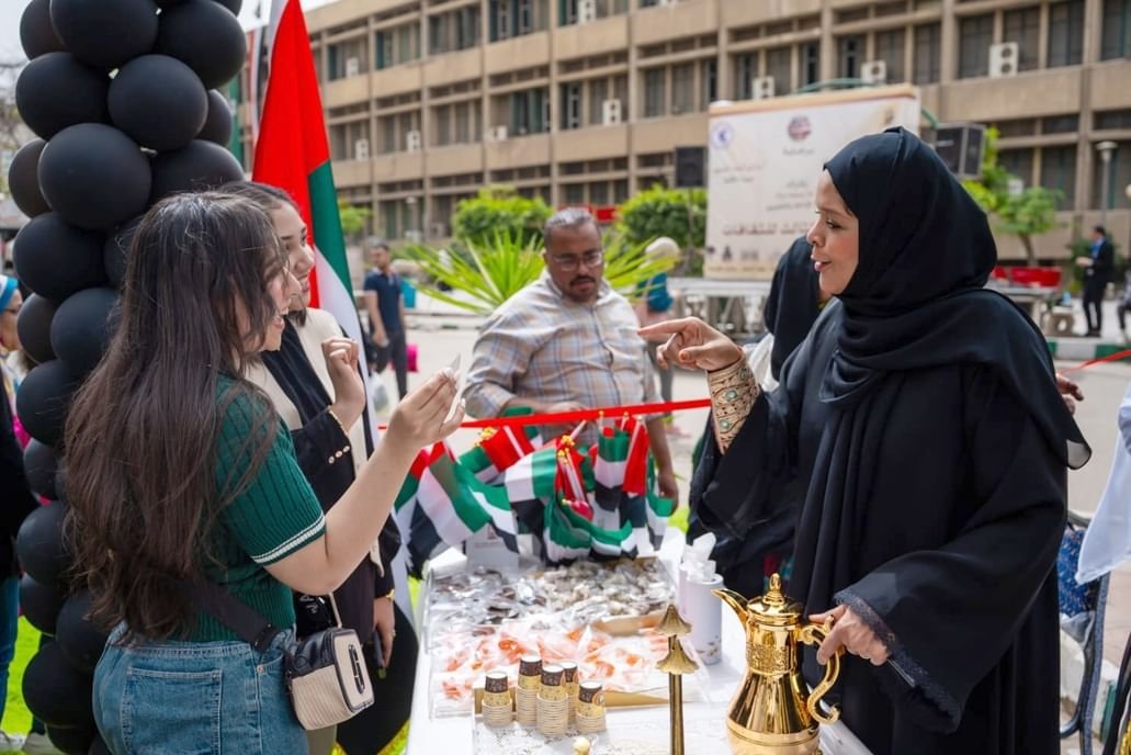 "الشارقة للتراث" يبرز الموروث الإماراتي في ملتقى الثقافات بجامعة القاهرة 1 جامعة القاهرة