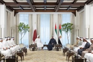 رئيس الدولة وأمير قطر يبحثان في أبوظبي العلاقات الأخوية
