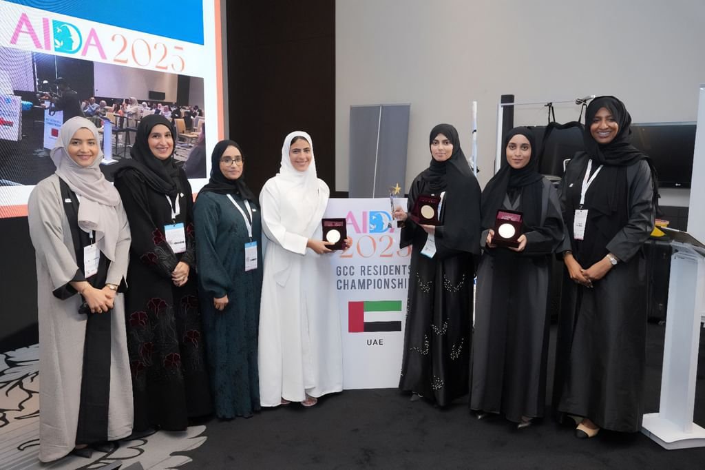 فريق طبي إماراتي يحصد المركز الأول بمسابقة ضمن مؤتمر "أيدا" في أبوظبي 1 فريق طبي إماراتي يحصد المركز الأول بمسابقة ضمن مؤتمر "أيدا" في أبوظبي