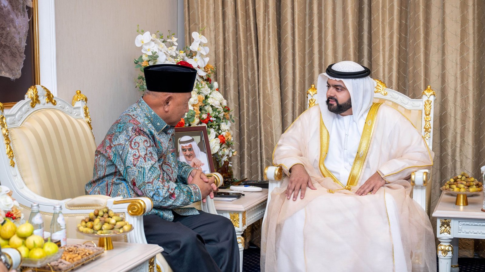محمد الشرقي يستقبل سفيري إندونيسيا وأوكرانيا وقنصل عام الولايات المتحدة 1 محمد الشرقي يستقبل سفيري إندونيسيا وأوكرانيا وقنصل عام الولايات المتحدة