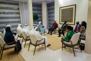 عبدالله بن زايد يستقبل وزير خارجية غانا