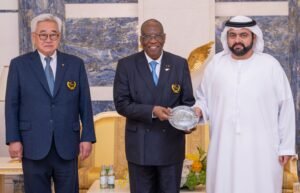 ولي عهد الفجيرة يستقبل رئيس الاتحاد الدولي للتايكواندو وأعضاء المكتب التنفيذي