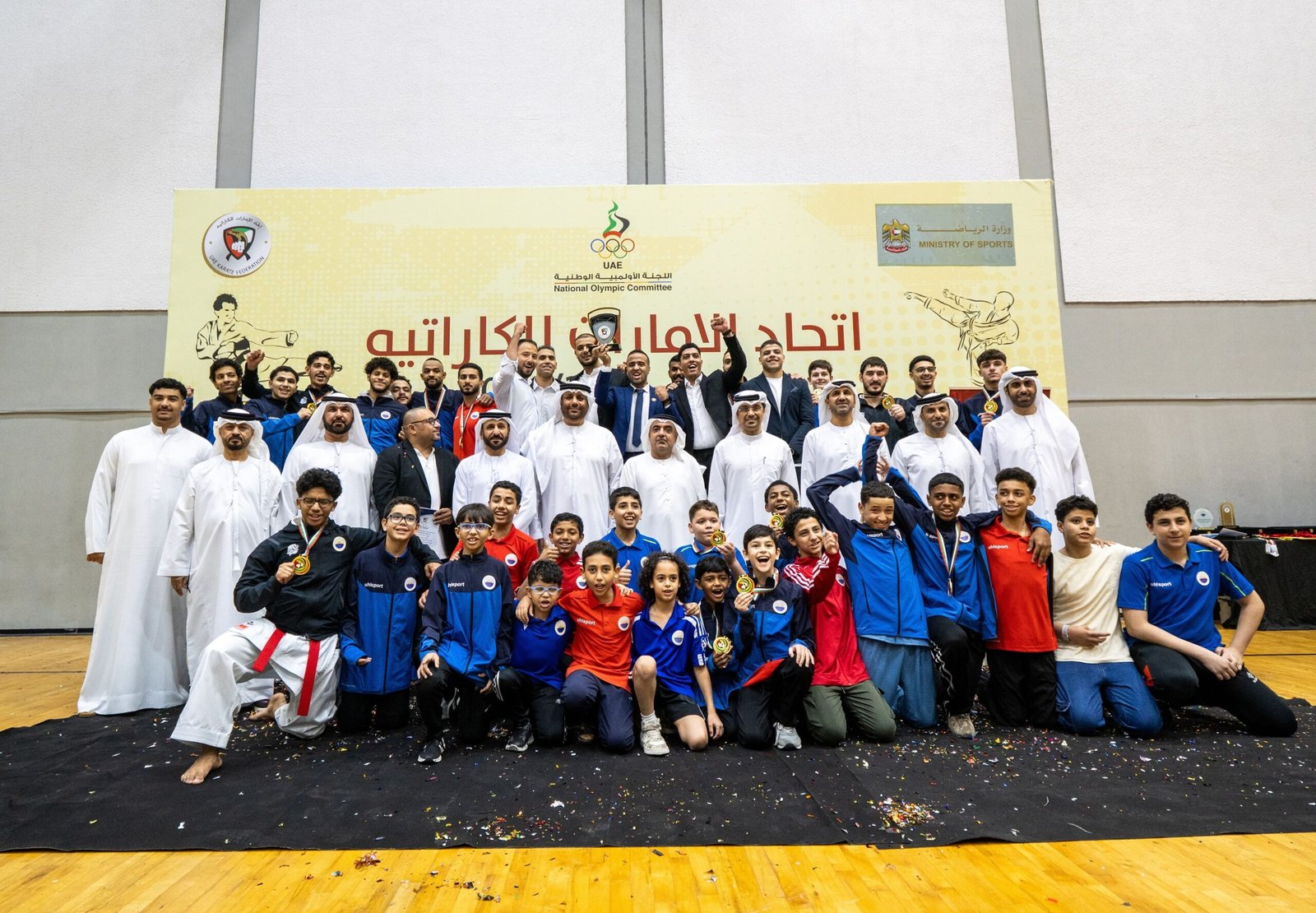 "الشارقة" يتوج بثنائية الـ"كاتا والكوميتيه" ودرع التفوق العام للكاراتيه 1 "الشارقة" يتوج بثنائية الـ"كاتا والكوميتيه" ودرع التفوق العام للكاراتيه