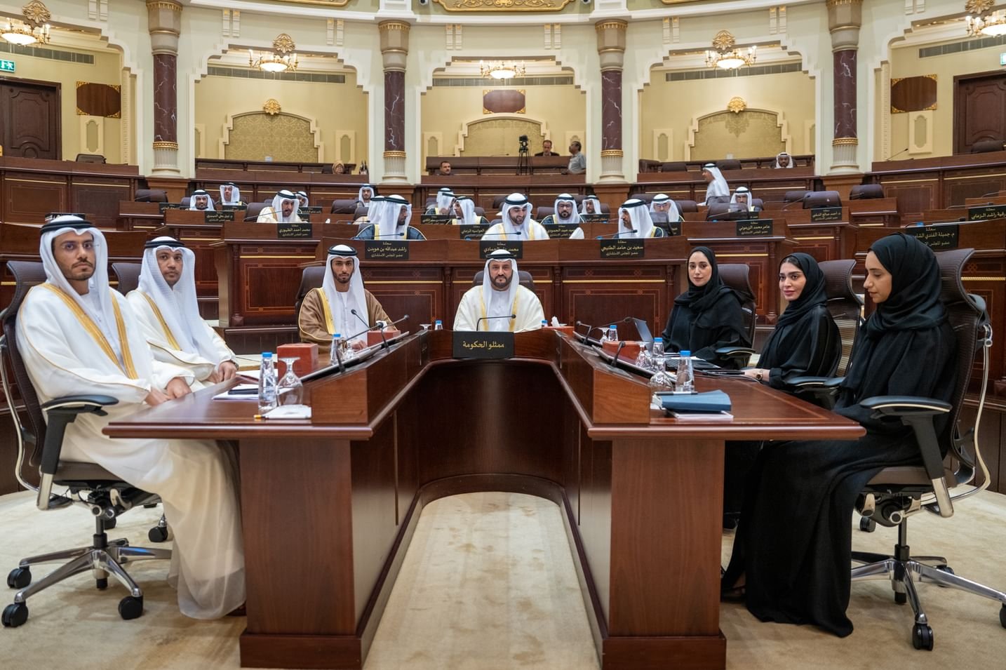 "استشاري الشارقة" يؤكد دعمه لخطط تطوير المطار 1 "استشاري الشارقة" يؤكد دعمه لخطط تطوير المطار