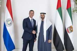 رئيس الدولة ورئيس الباراغواي يبحثان تعزيز علاقات التعاون بين البلدين