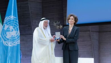 حاكم الشارقة يتسلم تكريماً خاصاً من اليونسكو بمناسبة إنجاز المعجم التاريخي للغة العربية وإدراجه في مكتبتها