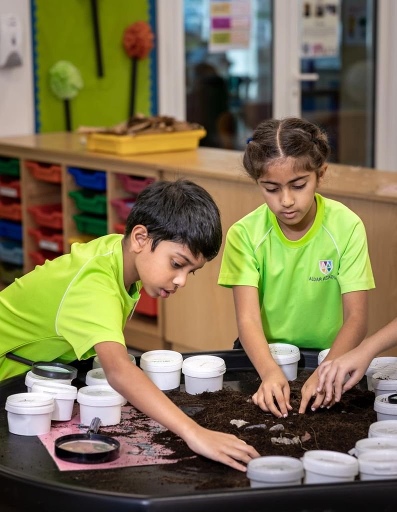 أبوظبي أول مركز إقليمي للخبرة بمجال التعليم من أجل التنمية المستدامة في الخليج 1 أبوظبي أول مركز إقليمي للخبرة بمجال التعليم من أجل التنمية المستدامة في الخليج