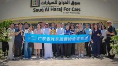 سوق الحراج بالشارقة يبحث التعاون مع وفد صيني من جمعية تجار السيارات