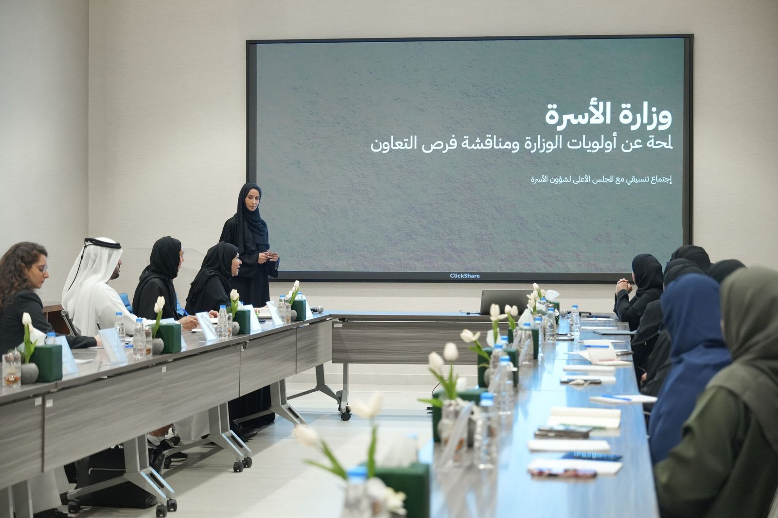 وزيرة الأسرة تبحث دعم العمل الاجتماعي مع "الأعلى لشؤون الأسرة" بالشارقة 1 وزيرة الأسرة تبحث دعم العمل الاجتماعي مع "الأعلى لشؤون الأسرة" بالشارقة