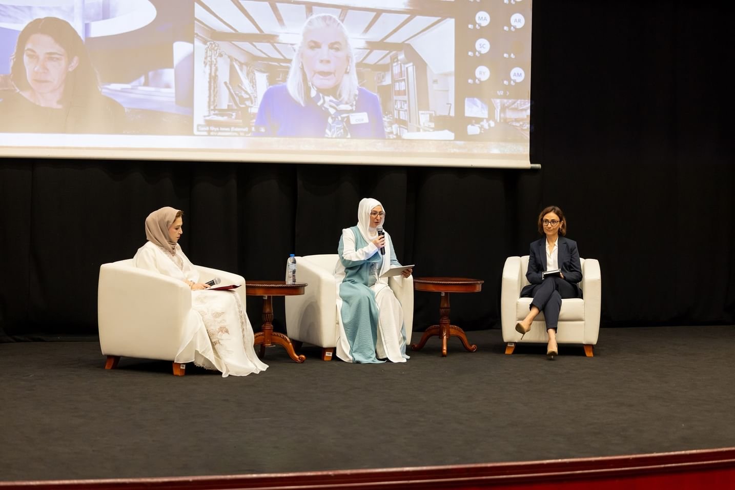 جامعة أبوظبي تنظم "ملتقى المرأة في الهندسة 2025" 1 جامعة أبوظبي تنظم "ملتقى المرأة في الهندسة 2025"