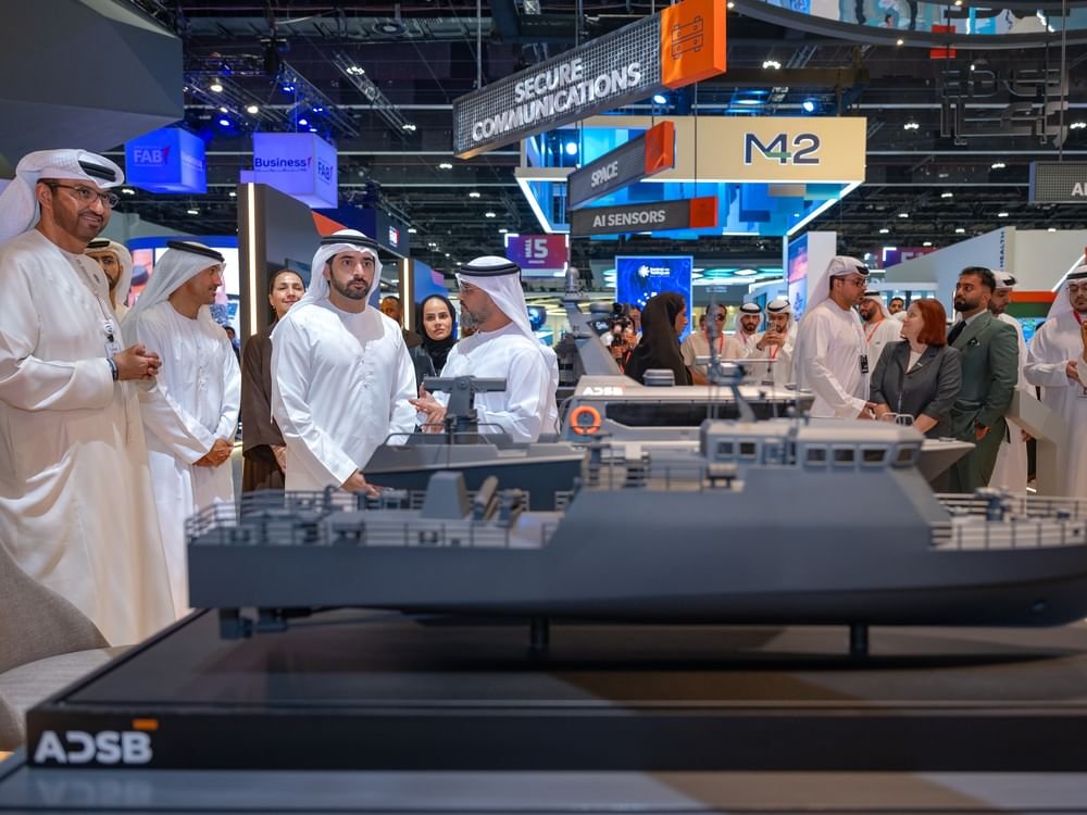 حمدان بن محمد يزور منتدى "اصنع في الإمارات 2025" ويشيد بدوره في ترسيخ قاعدة صناعية متقدمة بالدولة 1 حمدان بن محمد يزور منتدى "اصنع في الإمارات 2025" ويشيد بدوره في ترسيخ قاعدة صناعية متقدمة بالدولة