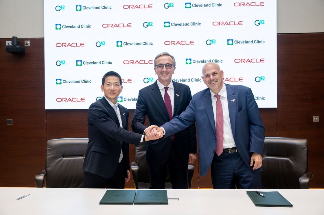 تعاون بين "جي 42" و "Oracle" و"كليفلاند" لإطلاق منصة رعاية صحية مدعومة بالذكاء الاصطناعي 1 تعاون بين "جي 42" و "Oracle" و"كليفلاند" لإطلاق منصة رعاية صحية مدعومة بالذكاء الاصطناعي