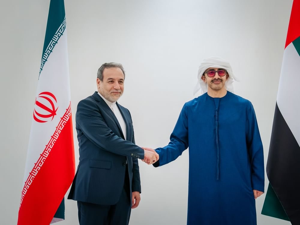عبدالله بن زايد يستقبل وزير خارجية إيران