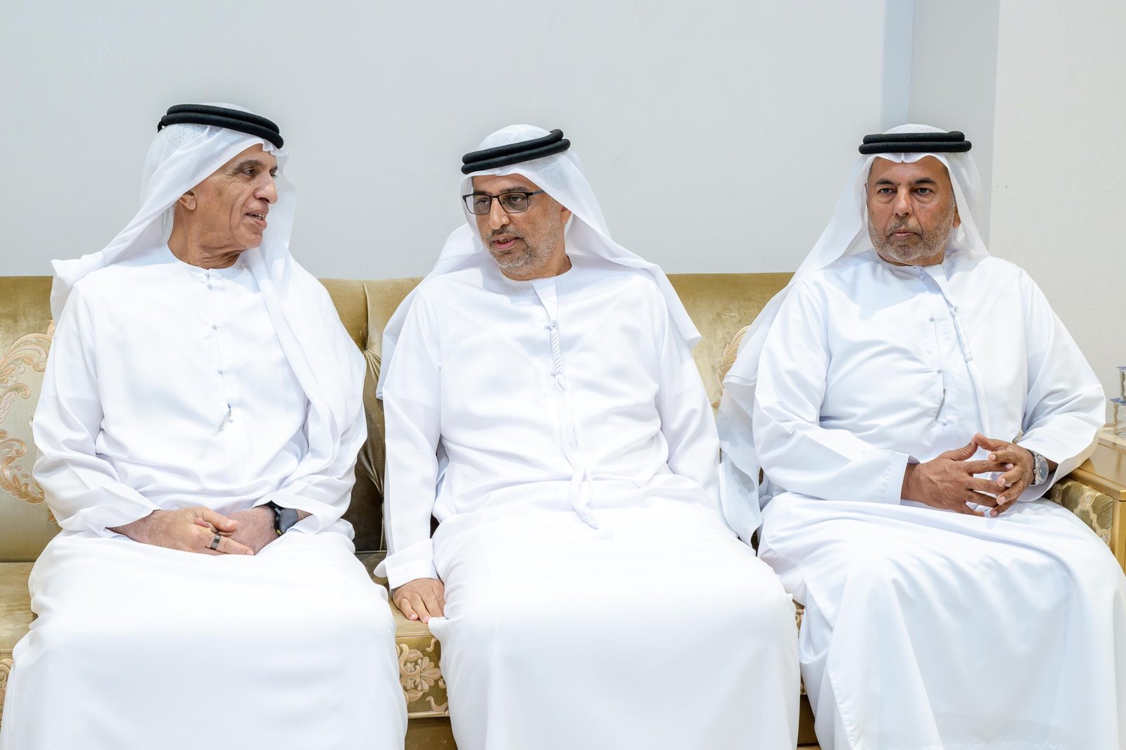 سعود بن صقر يقدم واجب العزاء في وفاة سعيد راشد الحمودي 1 سعود بن صقر