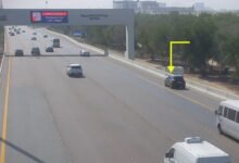 شرطة أبوظبي تحذّر من سلوكيات الخطرة عند بوابة "درب" الحرجة المرورية