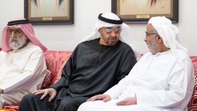 رئيس الدولة يقدم واجب العزاء في وفاة محمد مبارك المنصوري