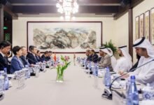 الإمارات والصين تبحثان التعاون في مجالات الصناعة والطاقة والبنية التحتية