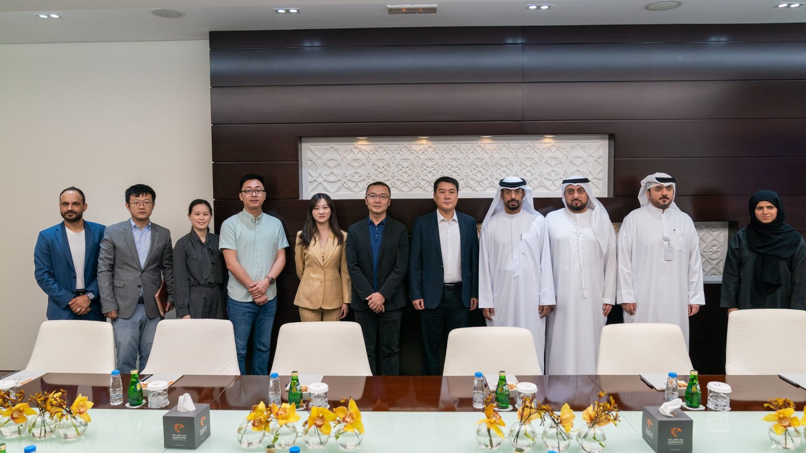 هيئة الشارقة للإذاعة والتلفزيون تبحث التعاون مع جهات إعلامية صينية 1 هيئة الشارقة للإذاعة والتلفزيون تبحث التعاون مع جهات إعلامية صينية