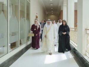 سلطان القاسمي يترأس اجتماع مجلس أمناء أكاديمية الشارقة للفنون الأدائية 3 سلطان القاسمي يترأس اجتماع مجلس أمناء أكاديمية الشارقة للفنون الأدائية