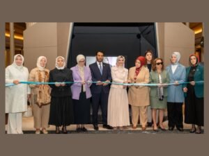 افتتاح معرض "أم الإمارات" في " انقرة " احتفاءً بمسيرة الشيخة فاطمة في تمكين المرأة والعمل الإنساني 2 افتتاح معرض "أم الإمارات" في " انقرة " احتفاءً بمسيرة الشيخة فاطمة في تمكين المرأة والعمل الإنساني
