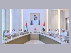 عمّار بن حميد يترأس اجتماع المجلس التنفيذي ويعتمد مبادرة "صيفنا متوازن" 2 عمّار بن حميد يترأس اجتماع المجلس التنفيذي ويعتمد مبادرة "صيفنا متوازن"