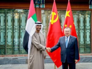 الإمارات والصين تبحثان التعاون في مجالات الصناعة والطاقة والبنية التحتية 2 الإمارات والصين تبحثان التعاون في مجالات الصناعة والطاقة والبنية التحتية