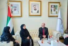 تعاون بين "جمعية الصحفيين" و"جامعة زايد" لتأهيل طلبة الإعلام