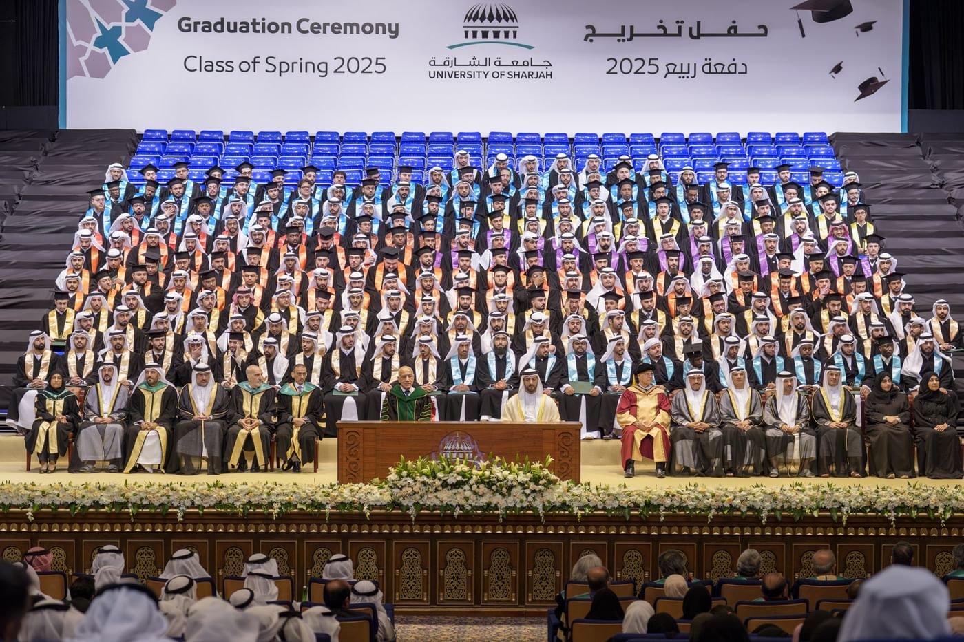 سلطان بن أحمد القاسمي يشهد حفل تخريج دفعة ربيع 2025 من جامعة الشارقة 1 سلطان بن أحمد القاسمي