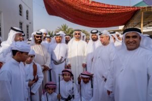 ولي عهد رأس الخيمة يلتقي أبناء قبيلة الحبوس في مجلس "البيت متوحد"