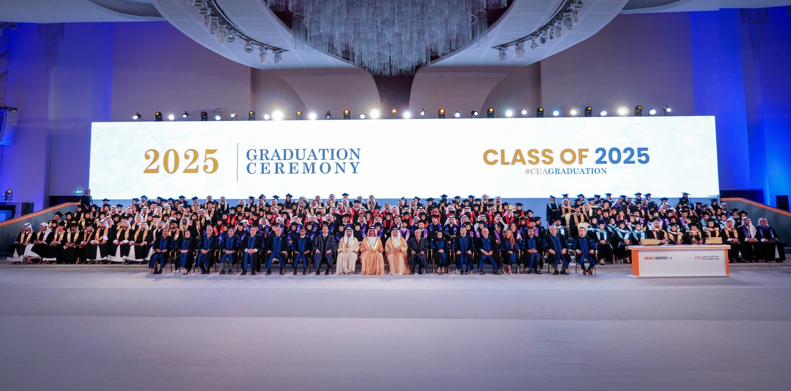عمار بن حميد يشهد حفل تخريج دفعة 2025 في جامعة المدينة عجمان 1 جامعة المدينة عجمان