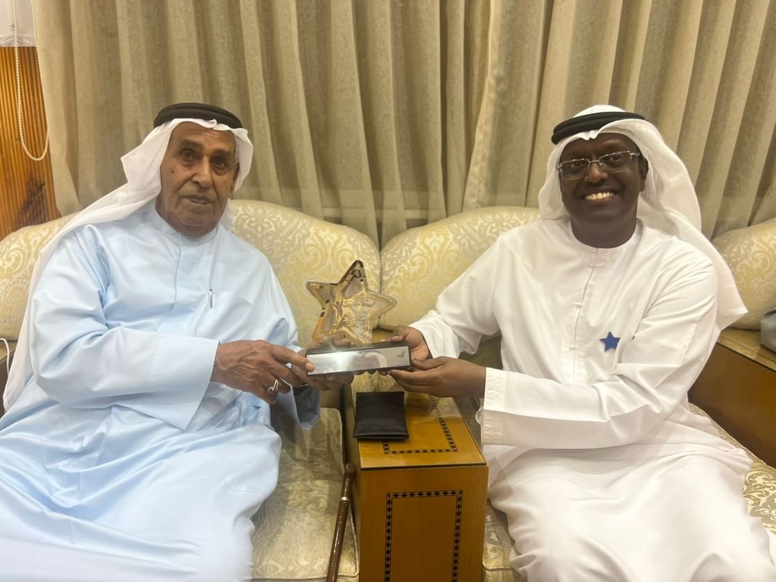 عبدالملك بن كايد يشيد بالدور الإنساني لمؤسسة تحقيق أمنية 1 عبدالملك بن كايد يشيد بالدور الإنساني لمؤسسة تحقيق أمنية