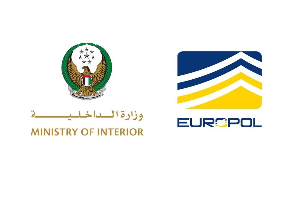 الإمارات ووكالة الاتحاد الأوروبي يوقعان مذكرة تفاهم لإنشاء خط اتصال آمن لتعزيز التعاون الأمني والشرطي 1 الإمارات ووكالة الاتحاد الأوروبي يوقعان مذكرة تفاهم لإنشاء خط اتصال آمن لتعزيز التعاون الأمني والشرطي