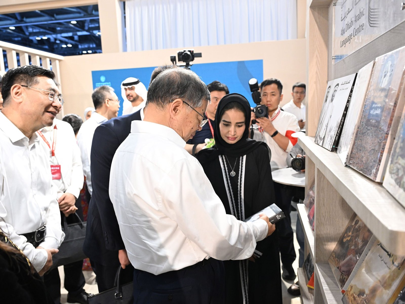 الإمارات تختتم مشاركتها الناجحة في معرض بكين الدولي للكتاب 2025 1 الإمارات تختتم مشاركتها الناجحة في معرض بكين الدولي للكتاب 2025