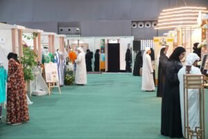 محلات متخصصة للمنتجات التراثية والزراعية والرطب.. مهرجان "ليوا" يفتح باب المشاركة في السوق الشعبي