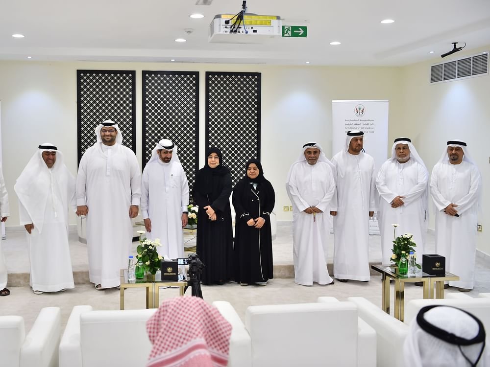 مجلس كلباء الأدبي يستعرض المسارات المستقبلية للدولة والمجتمع 1 مجلس كلباء الأدبي يستعرض المسارات المستقبلية للدولة والمجتمع