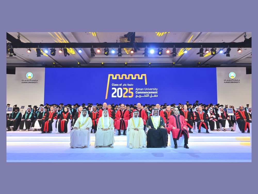 حاكم عجمان وولي عهده يشهدان حفل تخريج الفوج الثاني من "دفعة عام 2025" لطلاب جامعة عجمان 1 حاكم عجمان وولي عهده يشهدان حفل تخريج الفوج الثاني من "دفعة عام 2025" لطلاب جامعة عجمان